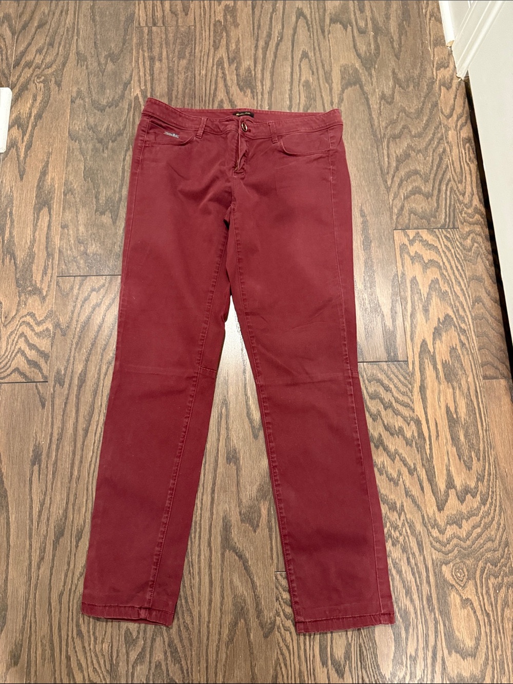 Massimo Dutti Skinny Jeans in Burgundy Red